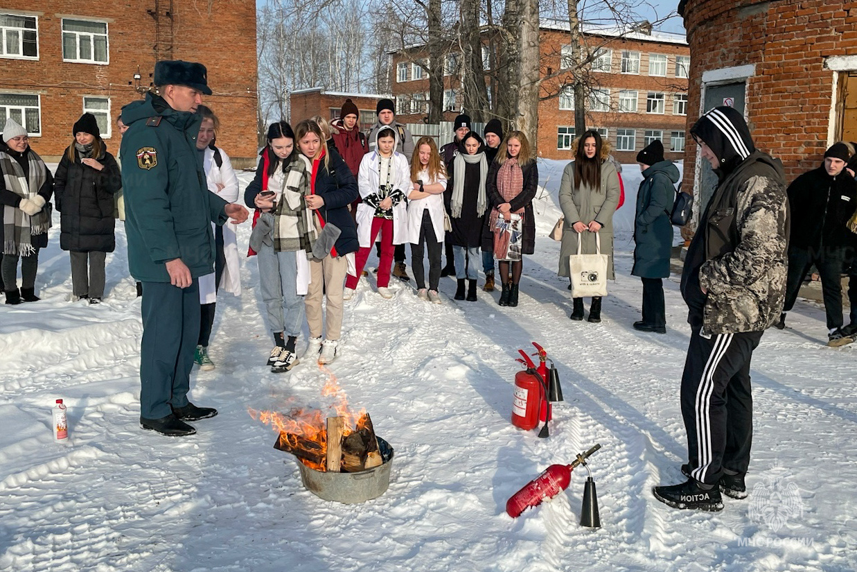 В Пермском крае прошли профилактические мероприятия, посвященные Дню  рождения огнетушителя | 08.02.2023 | Пермь - БезФормата